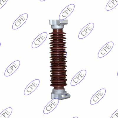 Πορσελάνη γ-120 IEC 35KV μονωτής καλυπτρών αστραπής για τη γραμμή διανομής